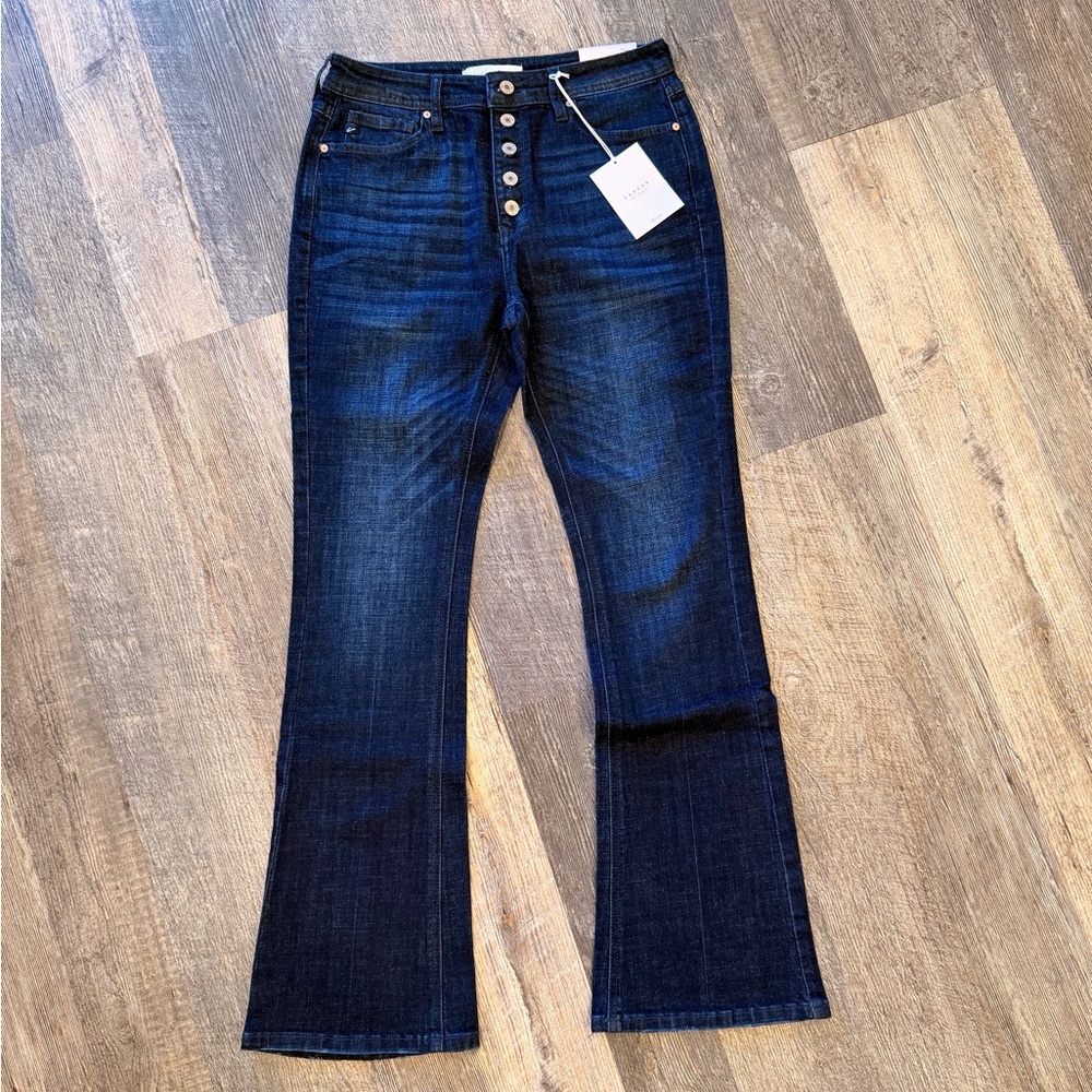 Women’s KanCans Leann Dark Wash High Rise Boot Cut Jean Size 11/29 New with Tags